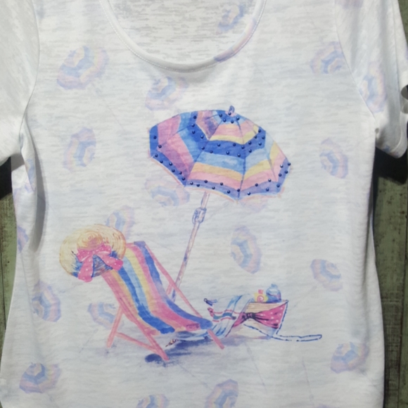 Graphic tee by Kim Rogers - Picture 2 of 4